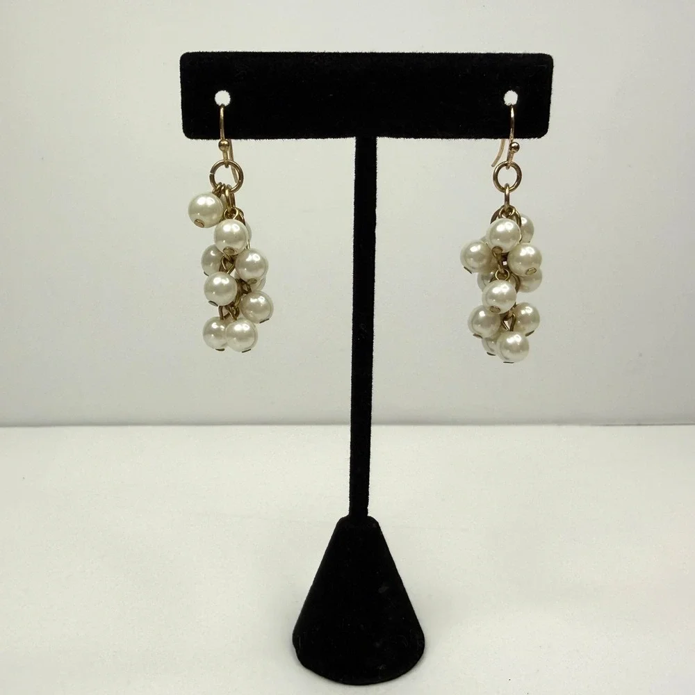 Faux Pearl Cluster Dangle Earrings Gold Tone Drop Statement Jewelry 1.5 in
